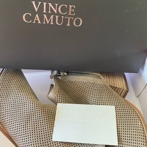 Vince Camuto Foxy Verona